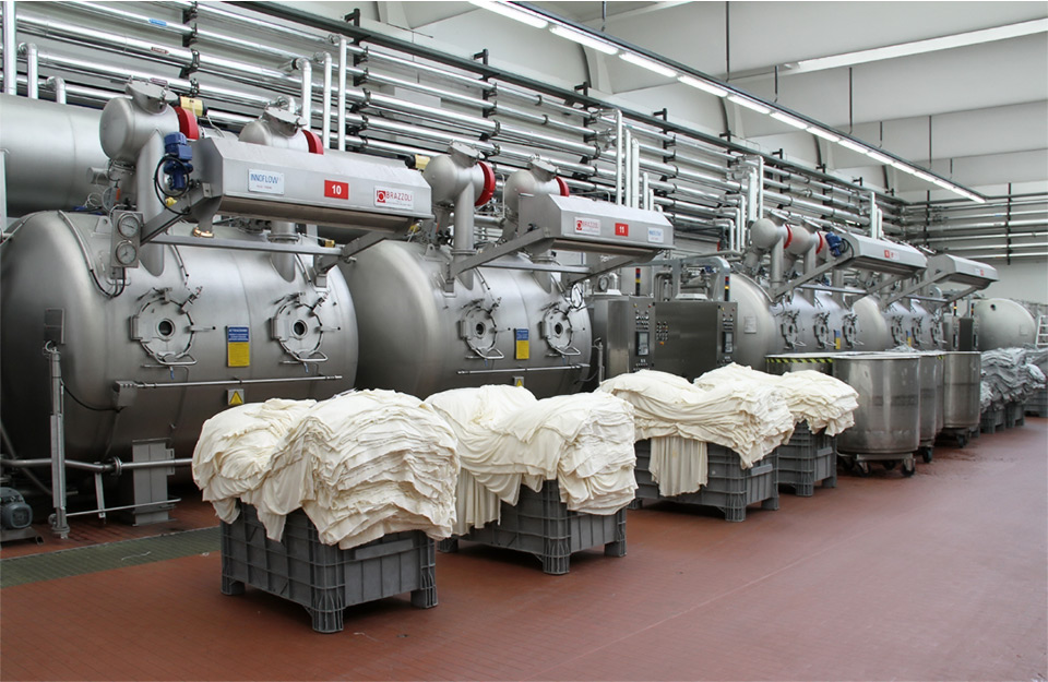 DYEING MACHINES